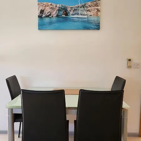 Ir-rixa Penthouse アパート *